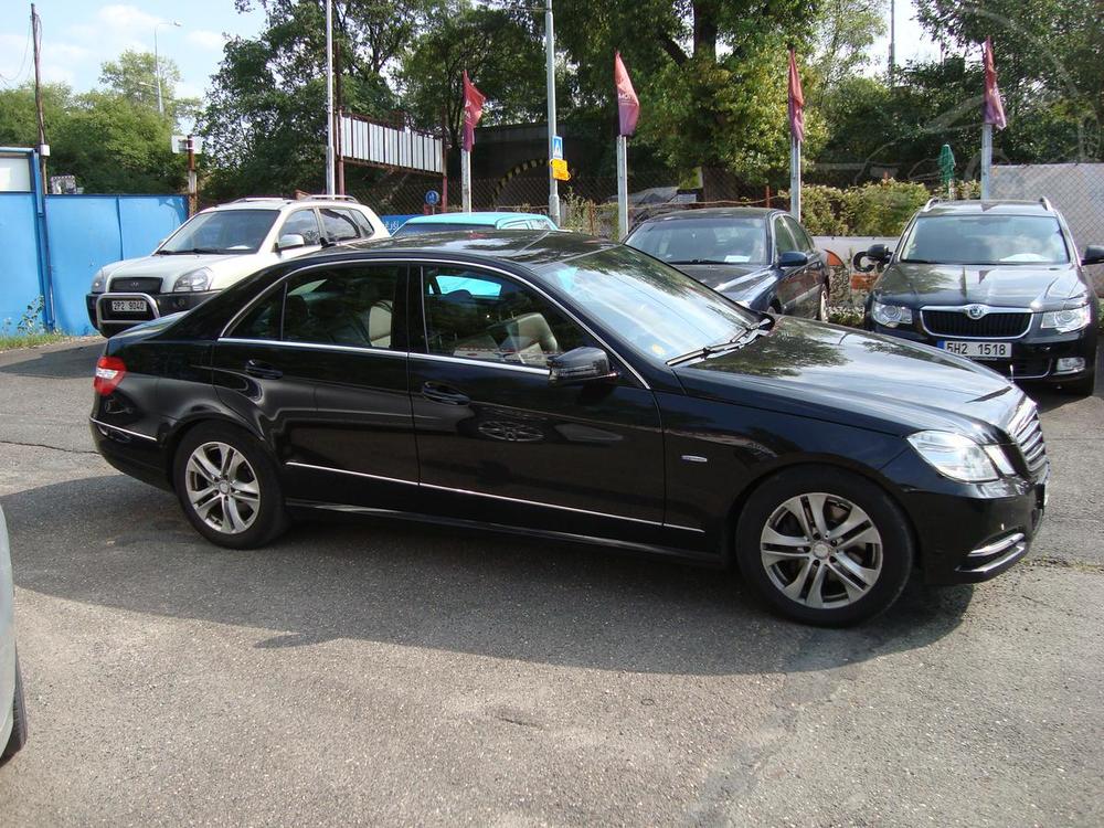 Mercedes-Benz E 350 CDi, 4-Motion,1.Maj.,R