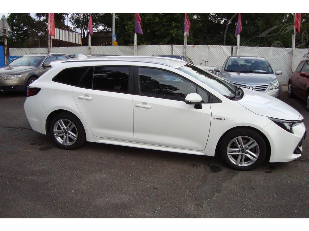 Toyota Corolla 1.8i Hybrid, R,1, Maj.Serv.kn