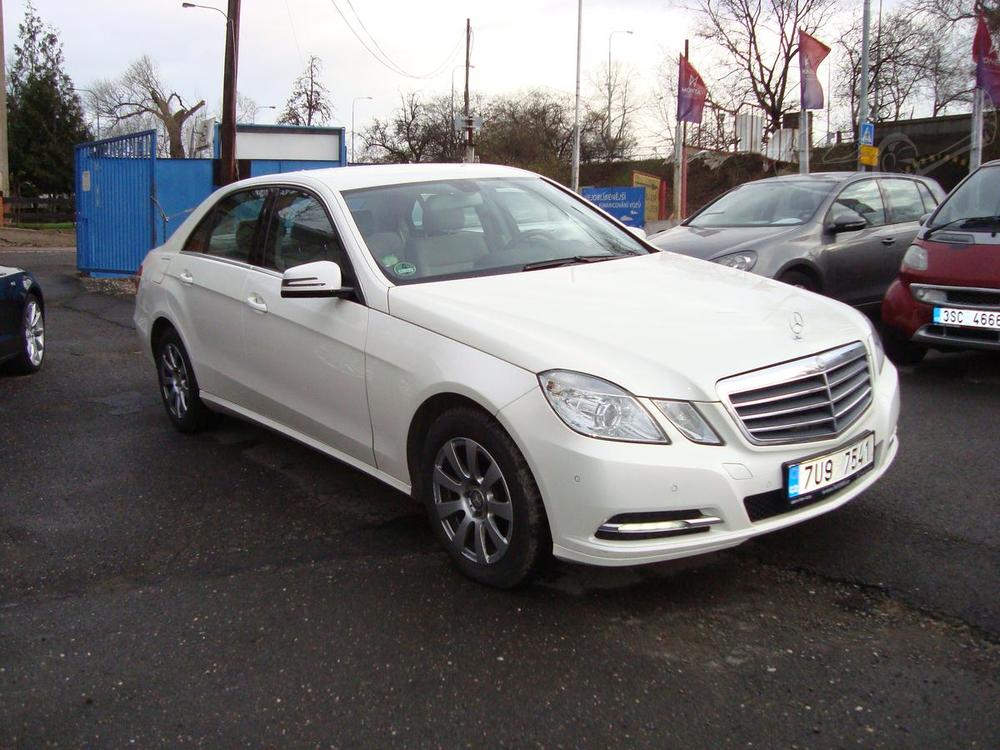 Mercedes-Benz E 220 CDi,2.Maj.Serv.k.7/2012