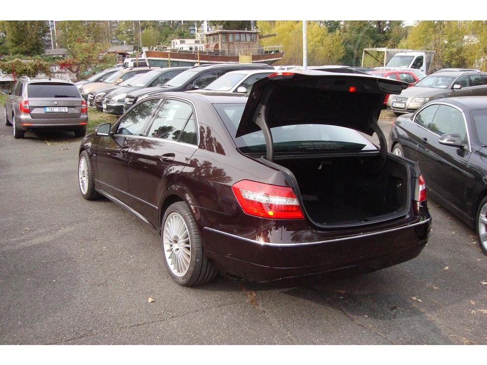 Mercedes-Benz E 250 CDi,Avantgarde,R,1.Maj.