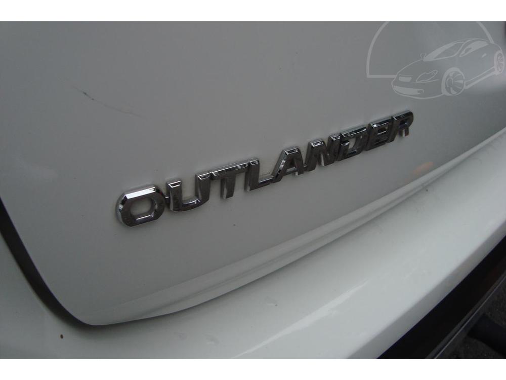 Mitsubishi Outlander 2.0 i+LPG,R.Serv.Kn.2.Majitel