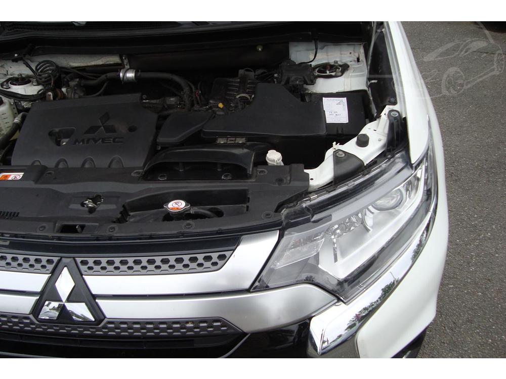 Mitsubishi Outlander 2.0 i+LPG,R.Serv.Kn.2.Majitel