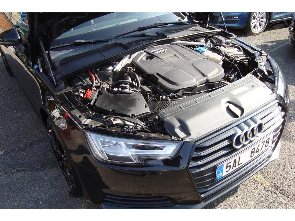 Audi A4 Avant,2.0TDi,R,2.Maj,S.Kniha