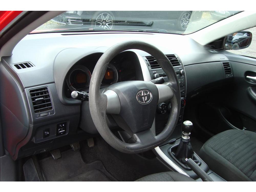 Toyota Corolla 1.4 VVT-i, R,Nov spojka