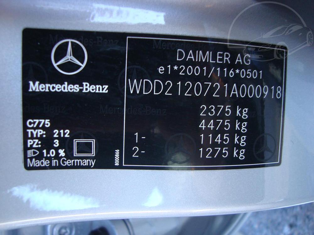Mercedes-Benz E E 500,1.Maj. v R,Servisn k.