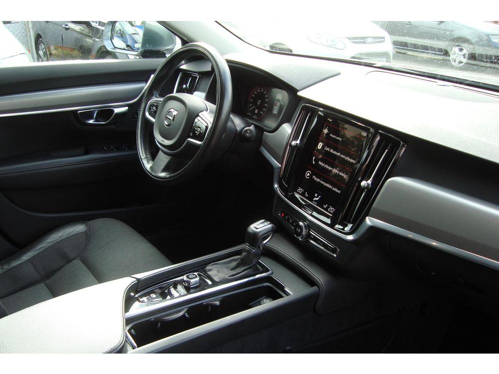 Volvo V90 D4 AWD,2.Maj.Pravideln servis