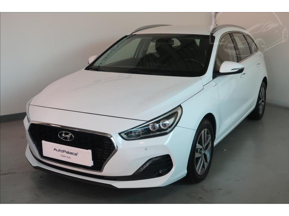 Hyundai i30 1,6 CRDi Style kombi 1.MAJITEL