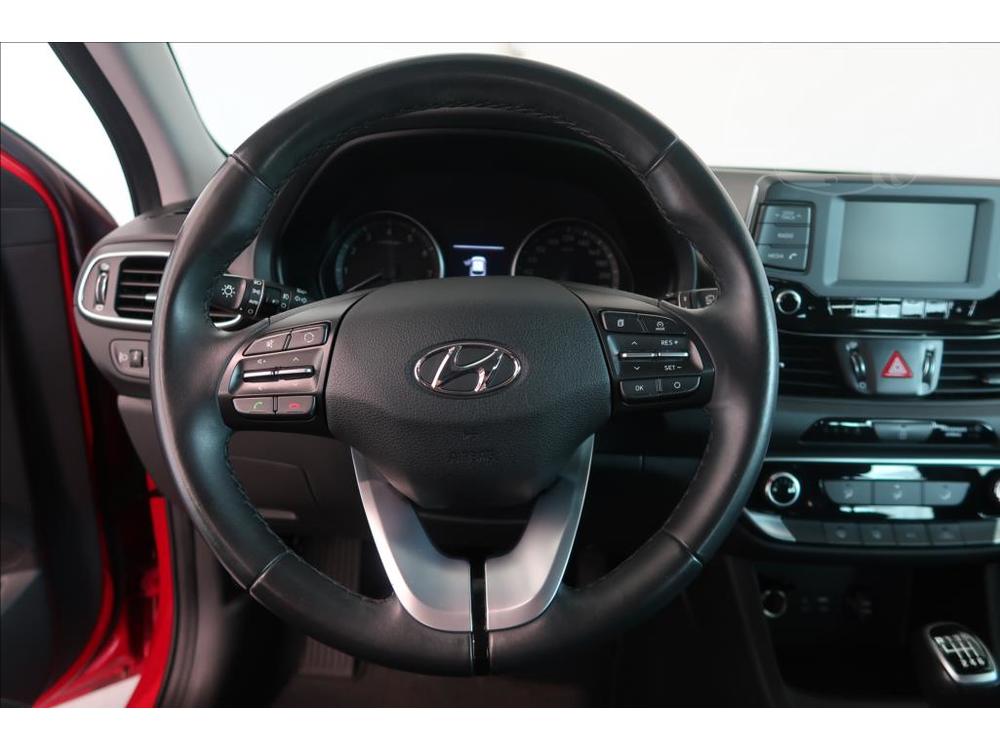 Hyundai i30 1,0 T-GDI TRIKOLOR COMFORT