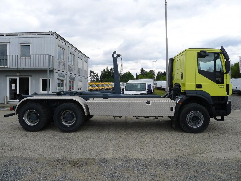 Iveco Trakker 420 6x4 Nos.kontejneru