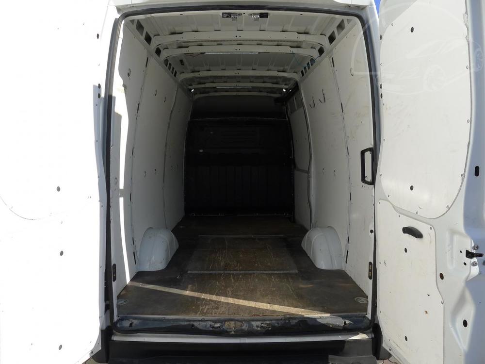 Iveco Daily 35S180 3,0 L2H2 Hi-Matic+Klima