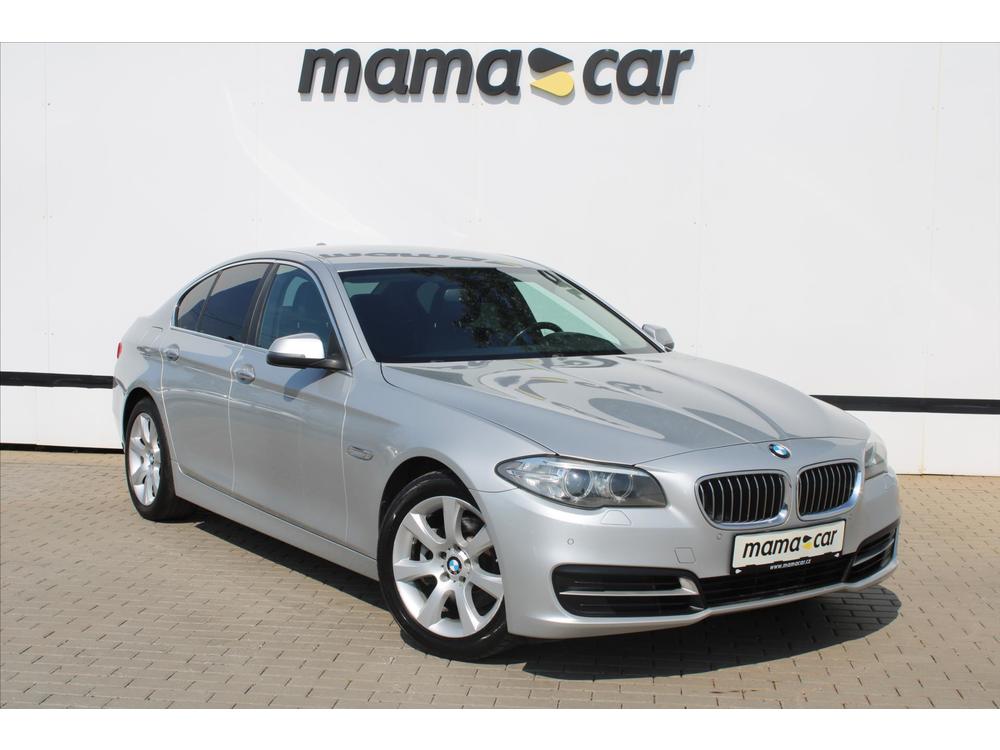 BMW 5 520d xDrive SERVISNÍ KNIHA ČR