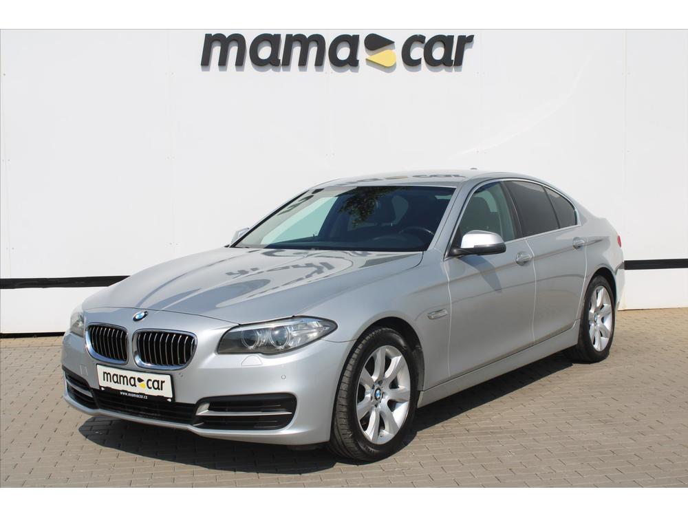 BMW 5 520d xDrive SERVISN KNIHA R