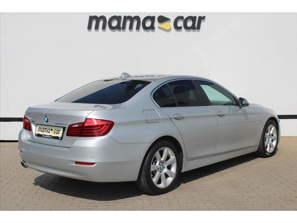 BMW 5 520d xDrive SERVISN KNIHA R