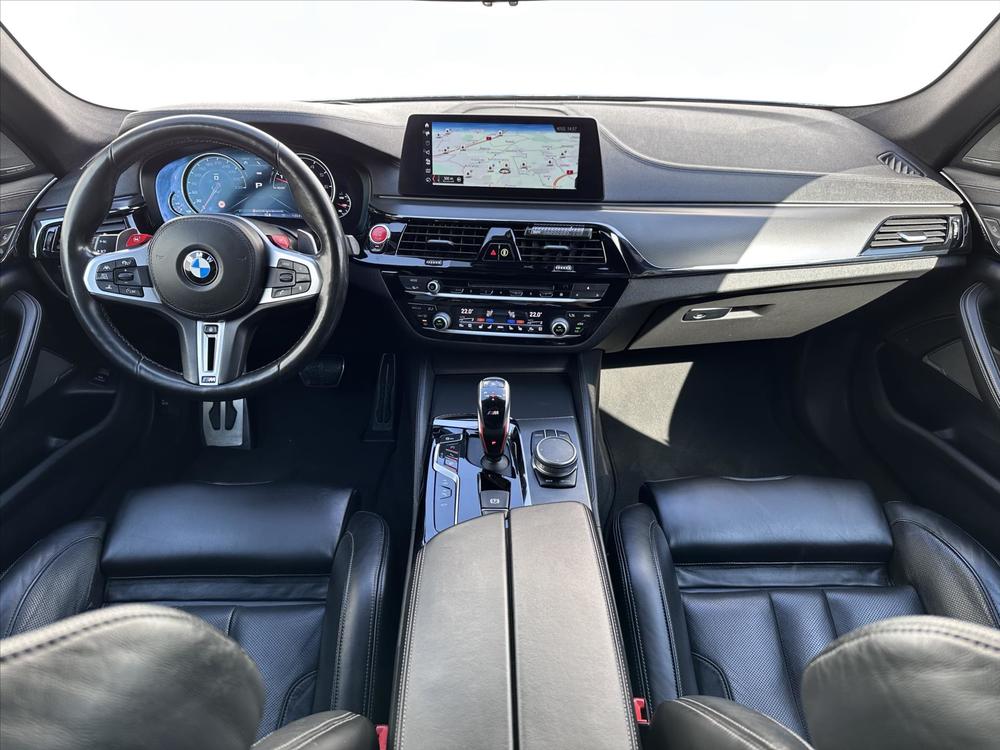 BMW M5 441kW xDrive SERVISN KNIHA R