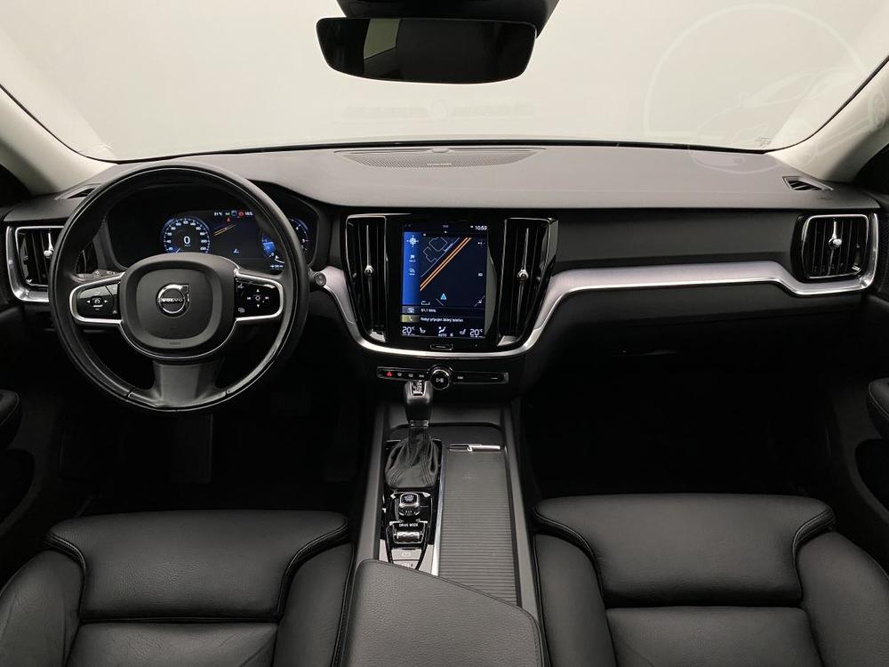 Volvo V60 D4 AWD MOMENTUM REZERVACE