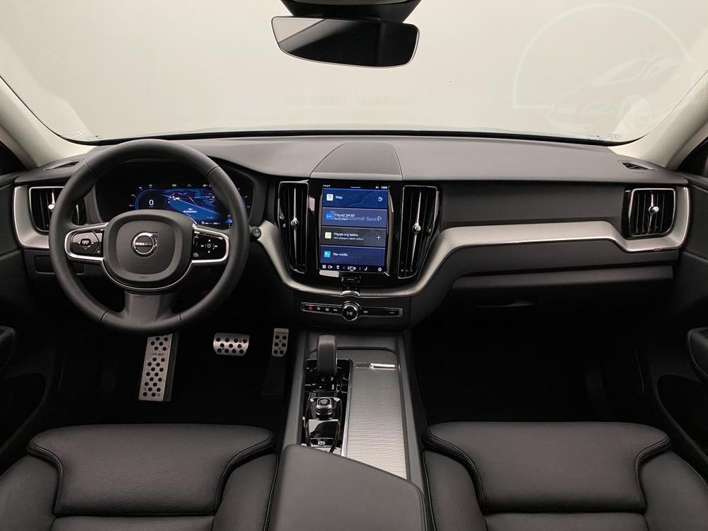 Volvo XC60 B4 AWD PLUS DARK AUT