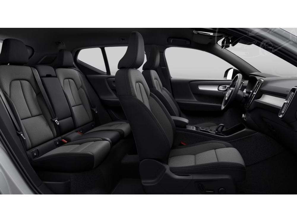 Volvo XC40 B4 AUT DARK PLUS