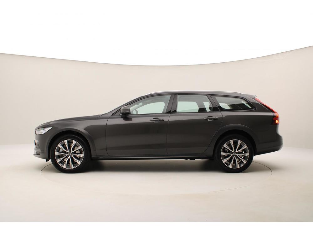 Volvo V90 CC B4 AWD PLUS AUT CZ 1.maj