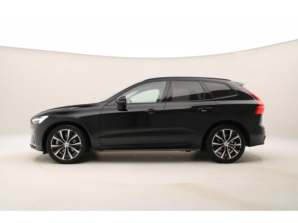 Volvo XC60 B4 AWD ULTIMATE AUT REZERVACE