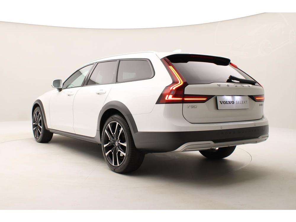 Volvo V90 CC B4 AWD PLUS AUT 1.maj.