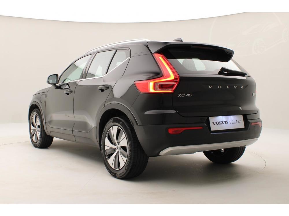 Volvo XC40 T4 RECHARGE MOMENTUM AUT