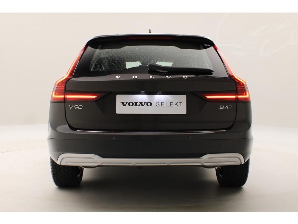 Volvo V90 CC B4 AWD PLUS AUT CZ 1.maj.