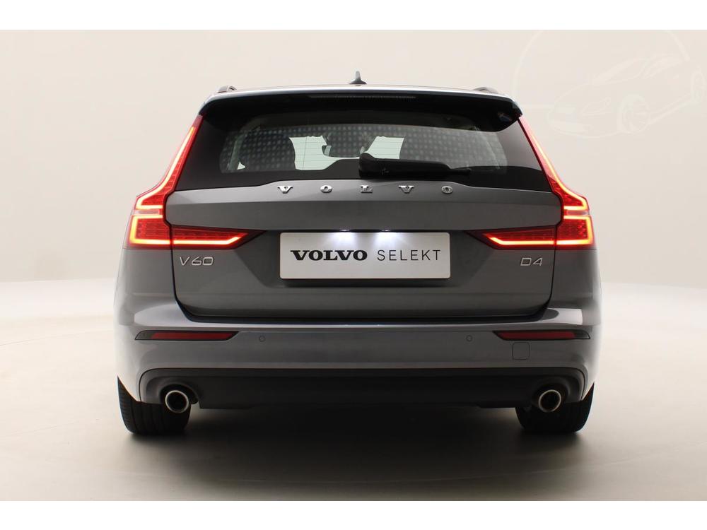 Volvo V60 D4 MOMENTUM AUT REZERVACE