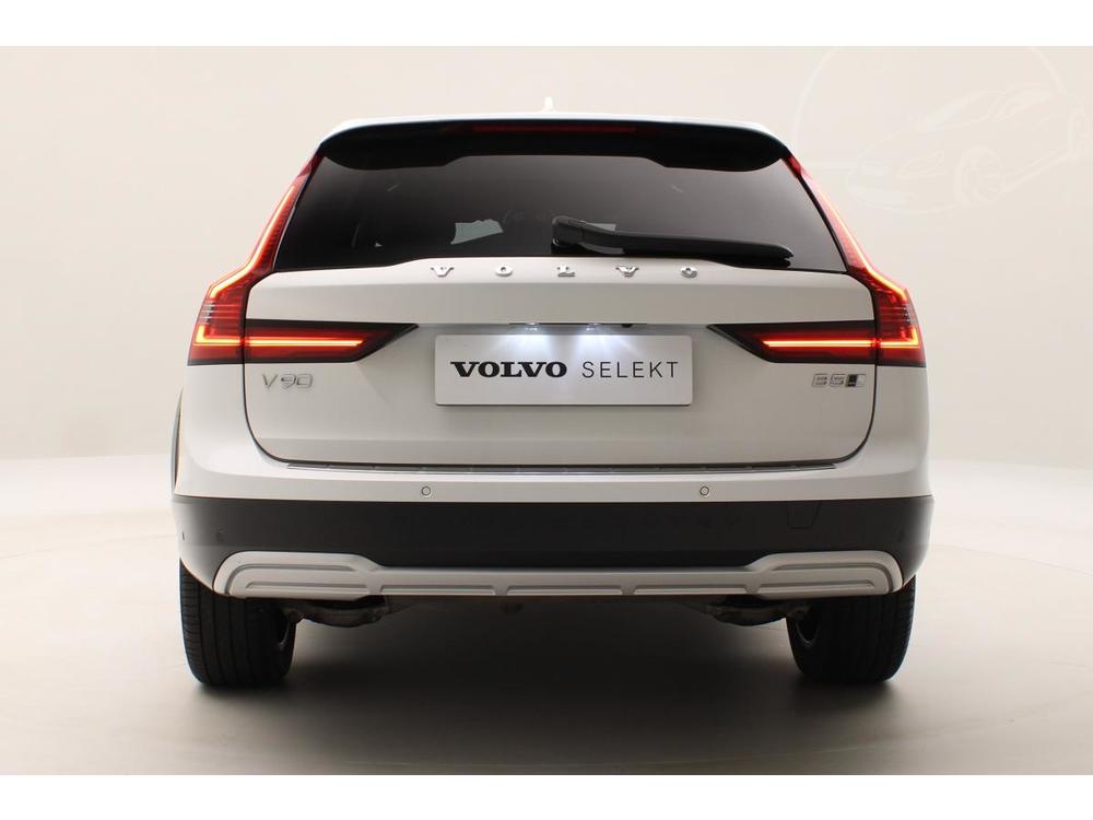 Volvo V90 CC B5 AWD ULTIMATE REZERVACE