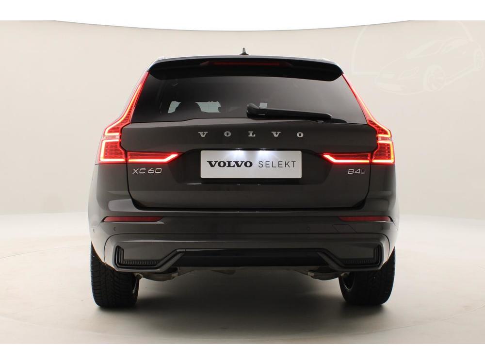 Volvo XC60 B4 AWD ULTIMATE DARK CZ