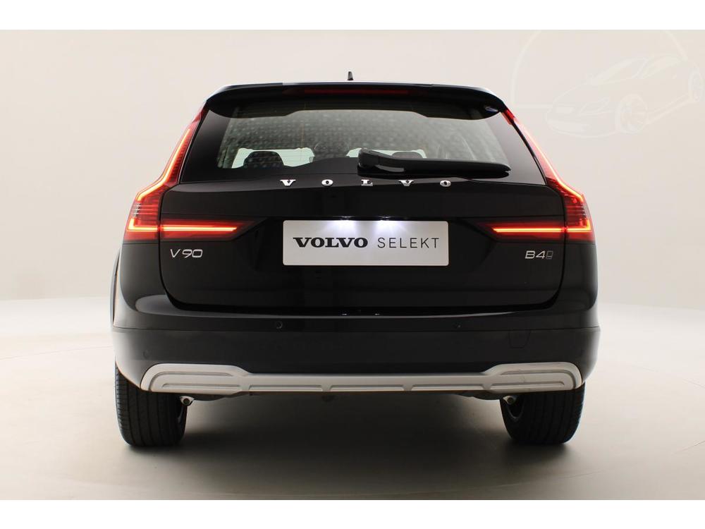 Volvo V90 CC B4 AWD PLUS AUT CZ 1.maj.