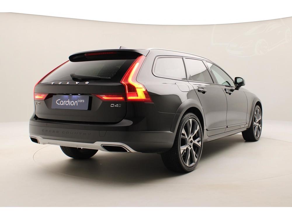 Volvo V90 CC D4 INSCRIPTION REZERVACE