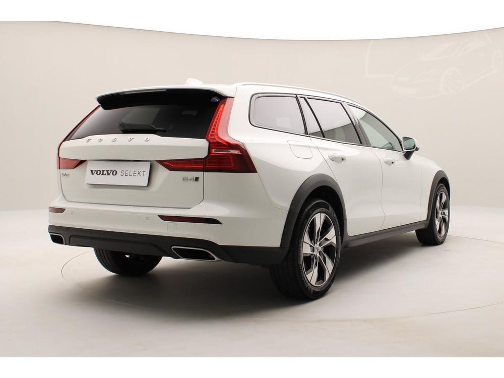 Volvo V60 CC B4 AWD ADVANCED AUT 1.maj.