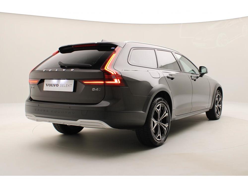 Volvo V90 CC B4 AWD PLUS CZ 1.maj