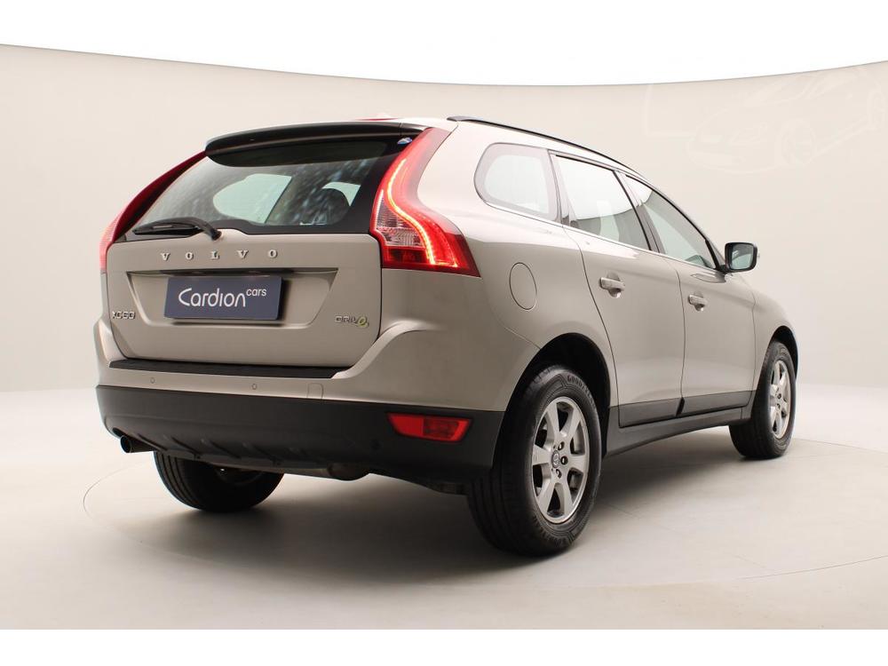 Volvo XC60 D3 MOMENTUM NAVIGACE MAN.