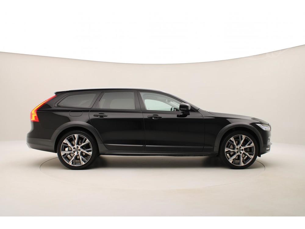 Volvo V90 CC D4 INSCRIPTION REZERVACE