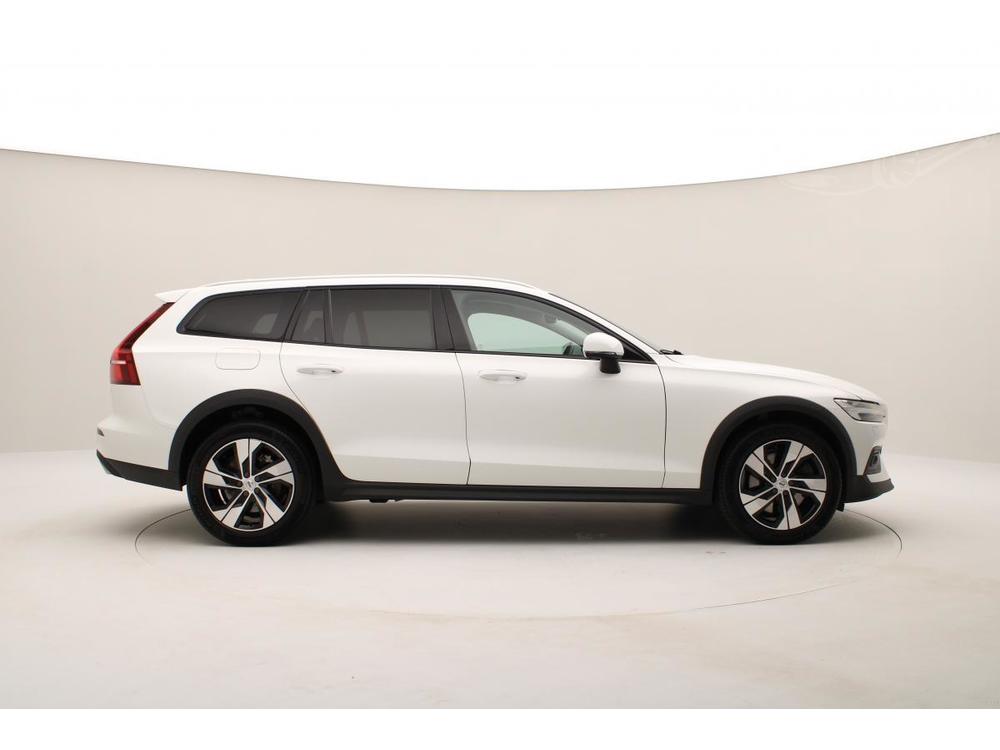 Volvo V60 CC B4 AWD ADVANCED AUT 1.maj.