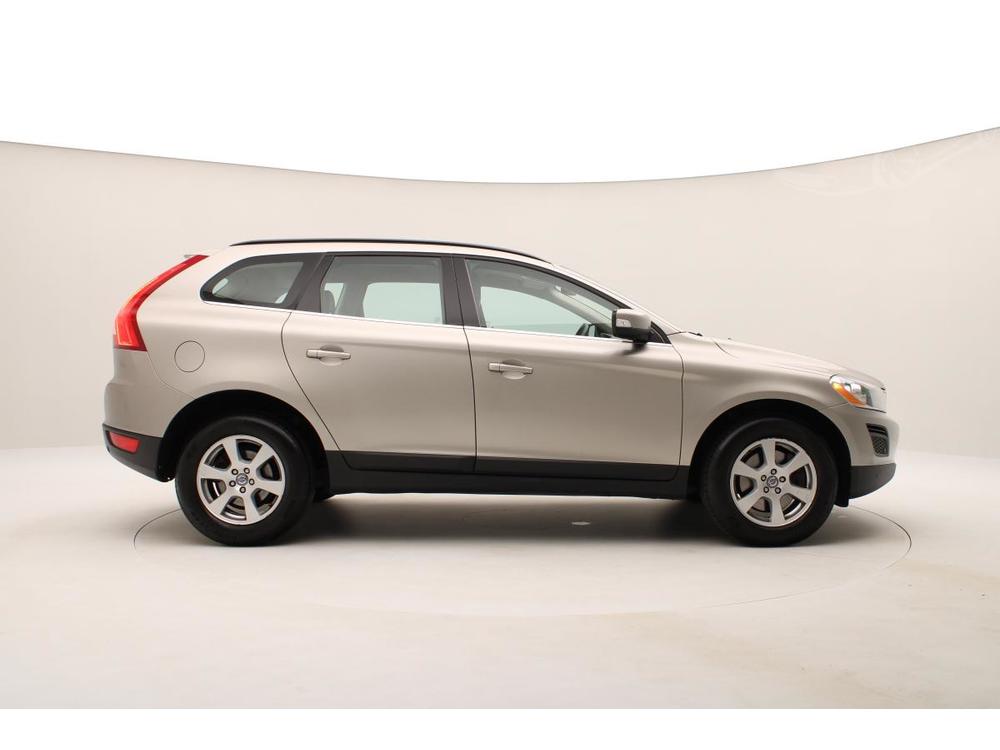 Volvo XC60 D3 MOMENTUM NAVIGACE MAN.