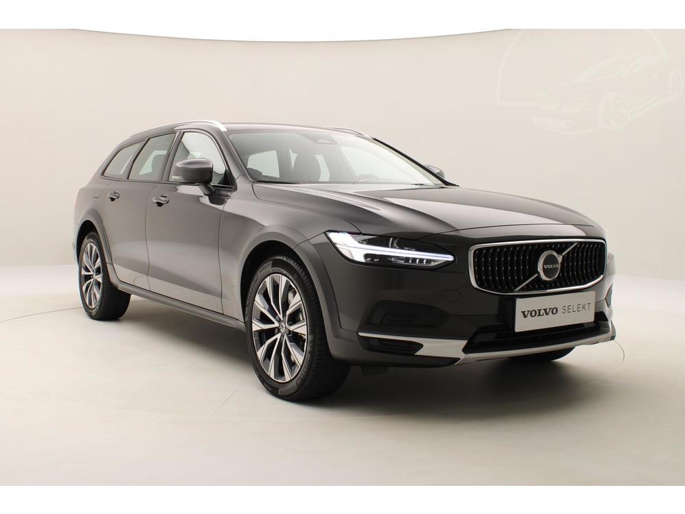 Volvo V90 CC B4 AWD PLUS AUT CZ 1.maj