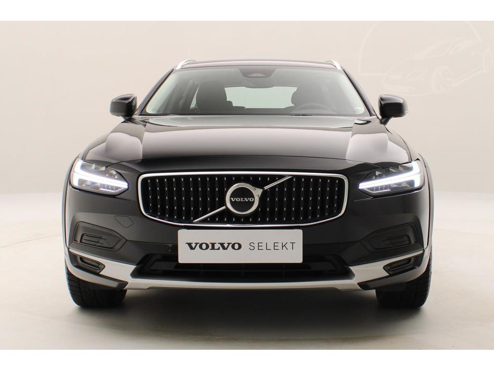 Volvo V90 CC B4 AWD PLUS AUT CZ 1.maj.