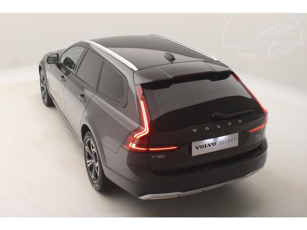 Volvo V90 CC B4 AWD PLUS CZ 1.maj