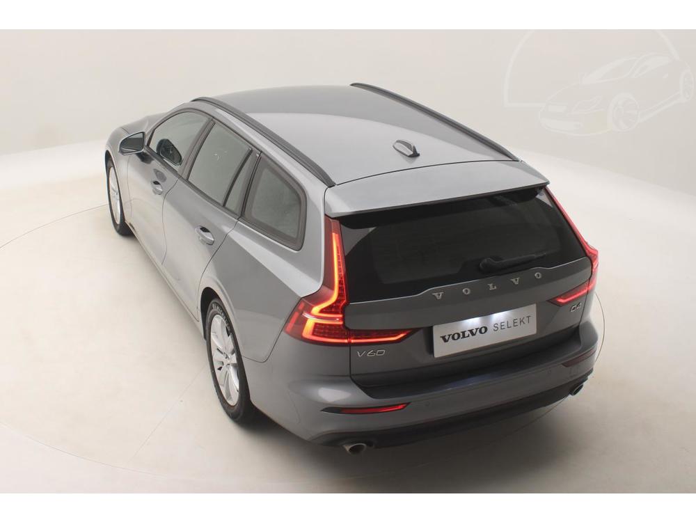 Volvo V60 D4 MOMENTUM AUT REZERVACE