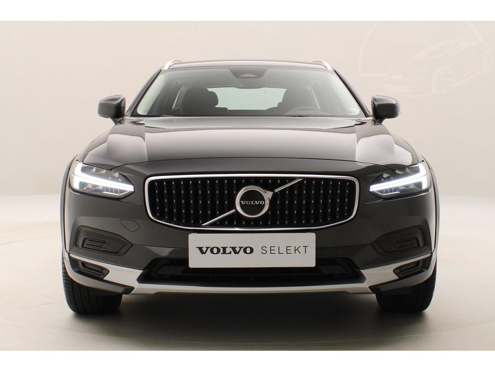 Volvo V90 CC B4 AWD PLUS AUT CZ 1.maj