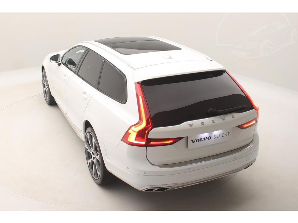 Volvo V90 CC D5 AWD ADVANCED AUT 1.maj