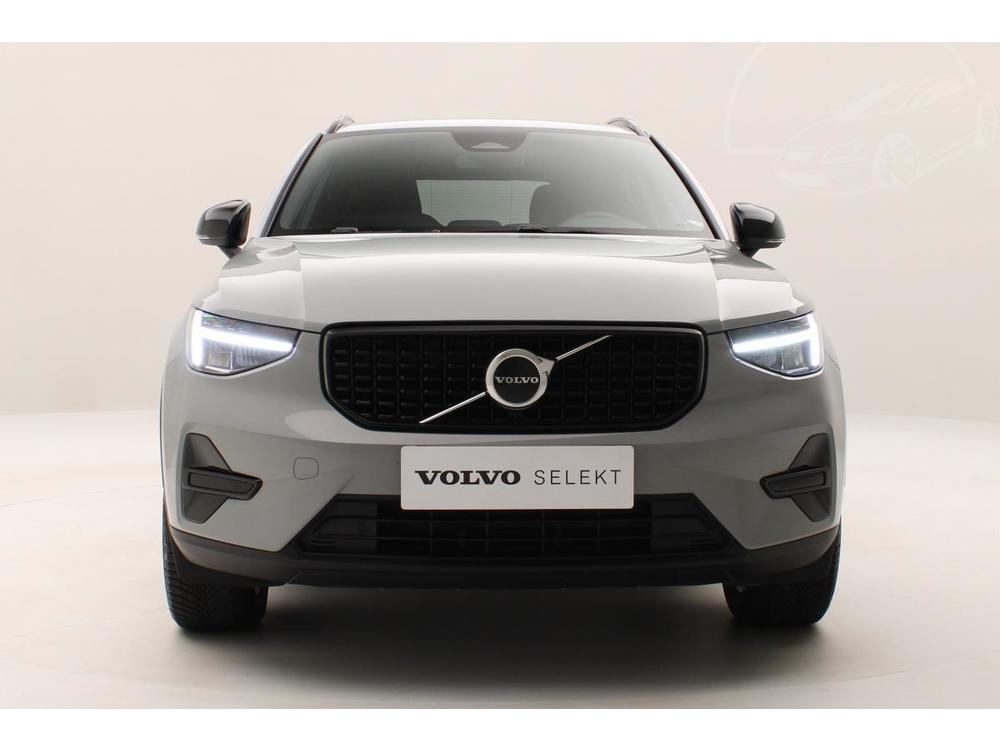 Volvo XC40 B3 PLUS AUT CZ - REZERVACE