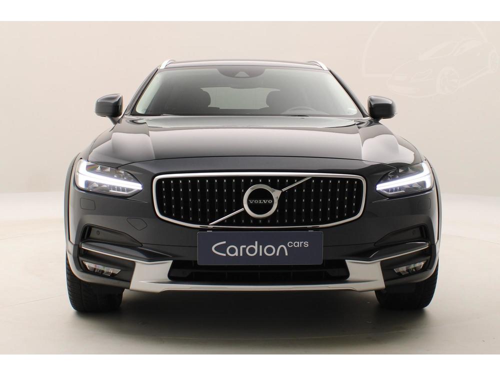 Volvo V90 CC D4 AWD MOMENTUM AUT