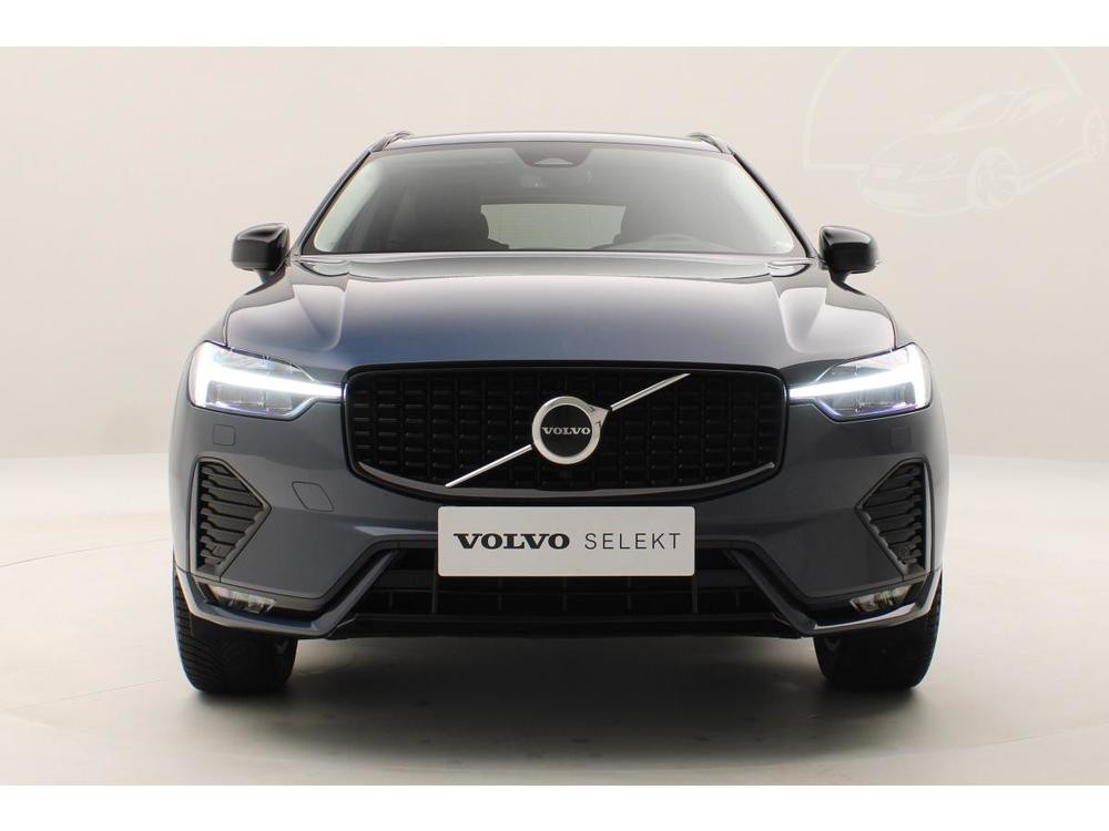 Volvo XC60 B4 AWD PLUS DARK REZERVACE