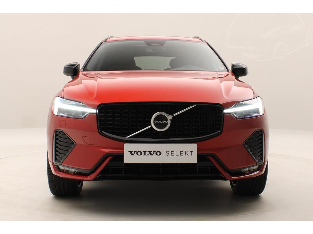 Volvo XC60 B4 PLUS DARK AUT 1.maj