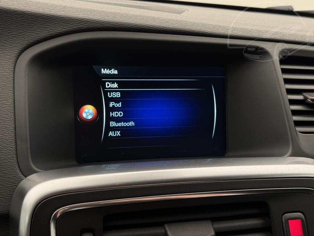 Volvo V60 D4 R-DESIGN AUT HARMAN KARDON