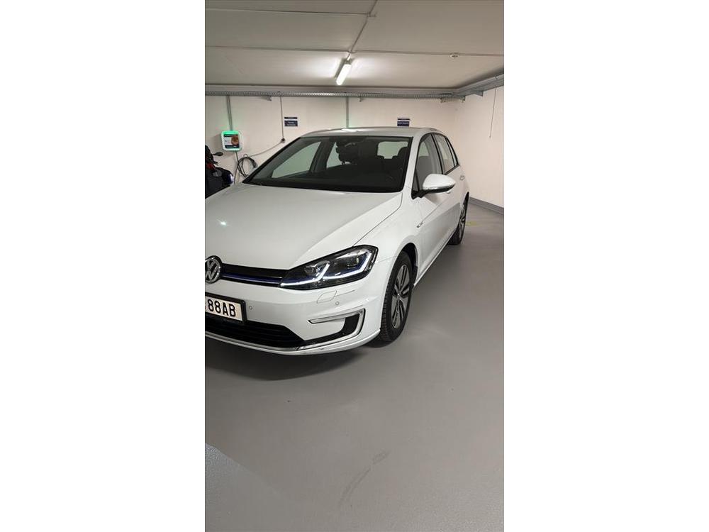 Volkswagen e-Golf 