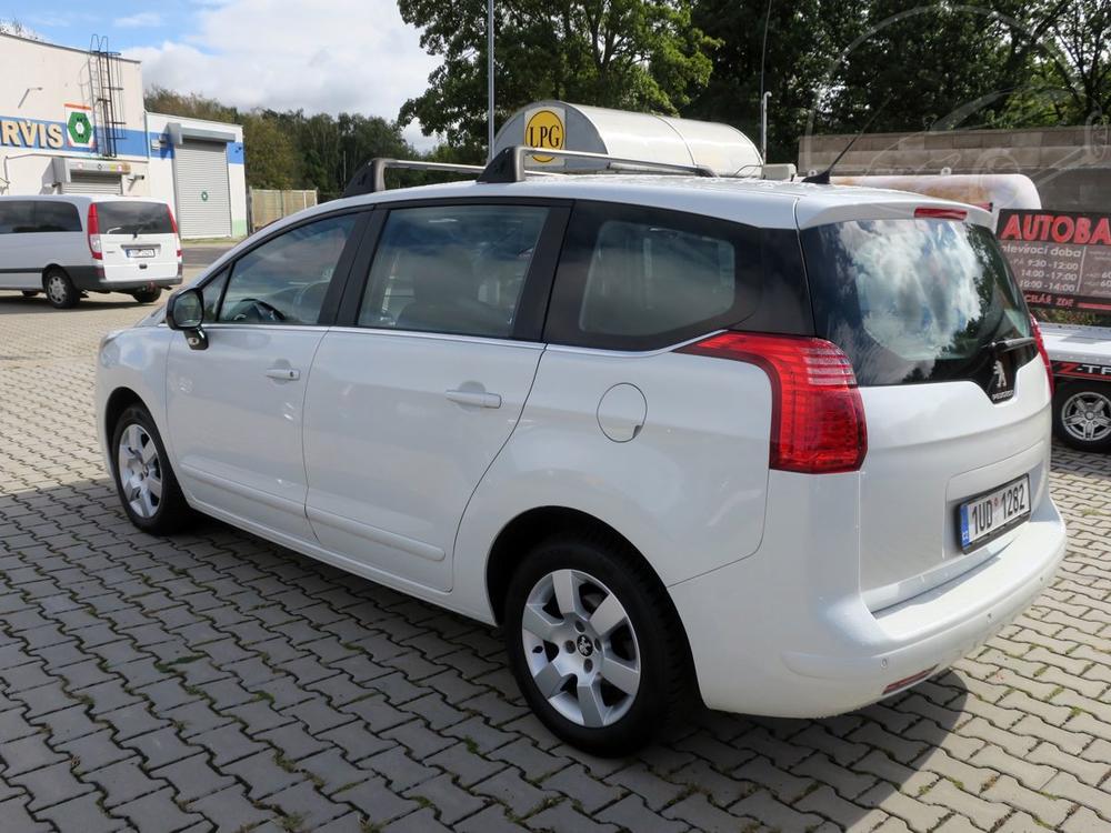 Peugeot 5008 2.0 HDi 110 kW 7-mst